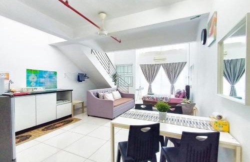 Bandar Baru Bangi House | AZFA Duplex Suite at De Centrum Putrajaya Bangi FREE WIFI