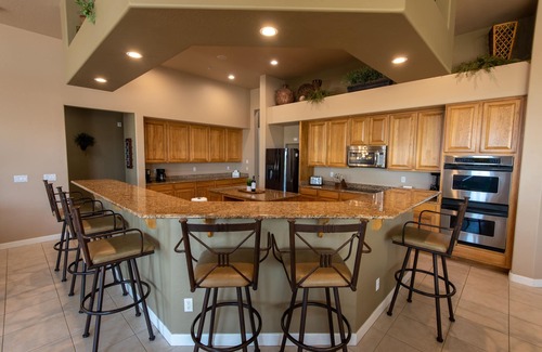 Peoria House | AzFunVacation -Pool, Hot Tub, Games, Private Space away from neighbors 1.3 Acre+