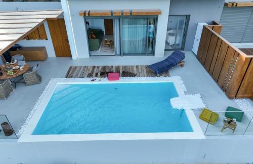 Nafplio Villa | AZIZA luxury suite