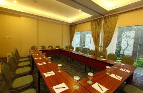 Surakarta Hotel | Aziza Syariah Hotel Solo by Horison