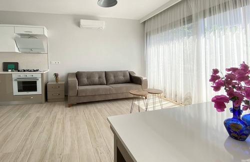 Cesme Apartment | Azize Palas Apart