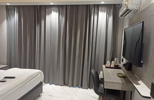 Pashim Vihar Hotel | Azora By Cherish