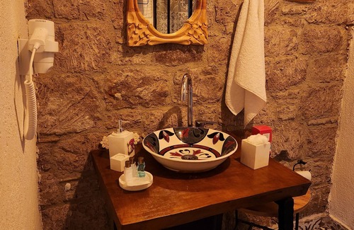 Ayvalik House | Azra Konuk Evi