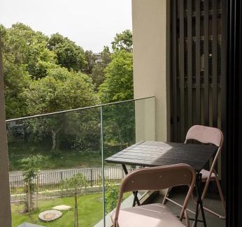 Saints Constantine and Helena Apartment | Azur Delux -1BD Flat with Parking & Pool by Flat Mаnаger
