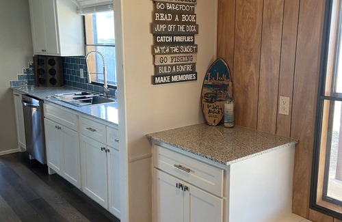 Graford House | Azul Casa del Lago: Getaway to Possum Kingdom Lake on the Water