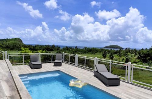 La Trinite Apartment | Azur, bas de villa piscine, vue mer