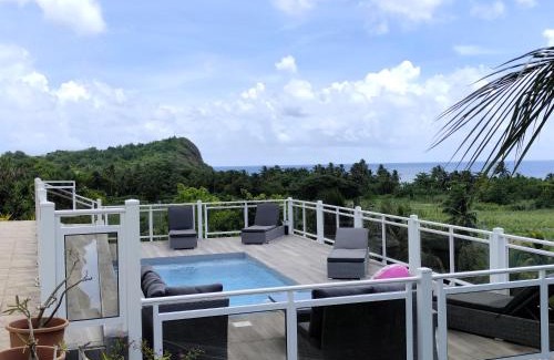La Trinite Apartment | Azur, bas de villa piscine, vue mer