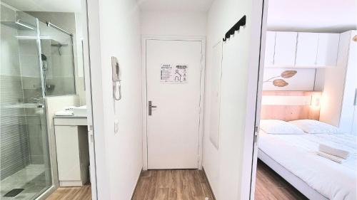 Cogolin Apartment | AZUR Neuf- Climatisé - Centre ville