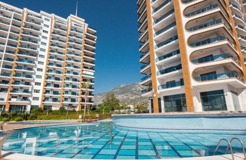 Kocasinan Apartment | Azura Alanya 2 bedroom apartment pool view