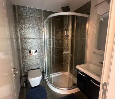 Kocasinan Apartment | Azura Alanya 2 bedroom apartment pool view