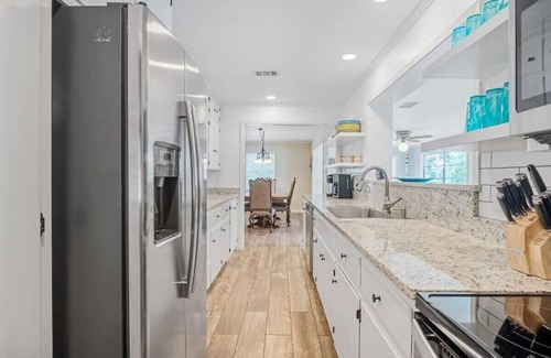 Kingsland House | Azure 1-Lakefront w/Shared Pool, Dock, & Fire Pit