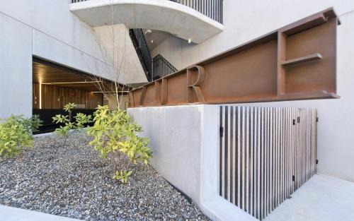 Kingston Apartment | Azure 30