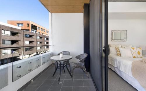 Kingston Apartment | Azure 30