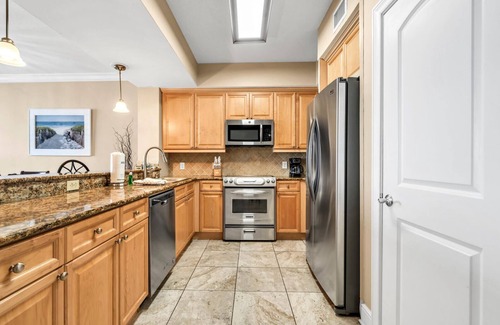 Fort Walton Beach Condo | Azure 416-Free Beach Service!- 3 Bed/3 Bath Condo On the Beach!