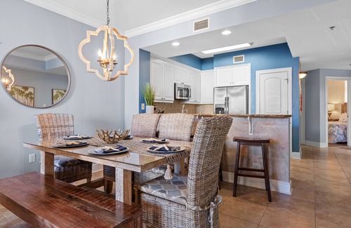 Fort Walton Beach - Destin Condo | Azure 422 ~ Ocean Views ~ Free Beach Service