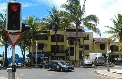 Triolet House | AZURE BEACH BOUTIQUE HOTEL IN THE CENTRE OF GRAND BAY