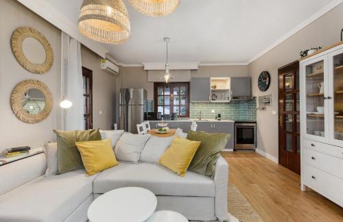 Psakoudia House | Azure Breeze - Coastal Chic Getaway by the Sea