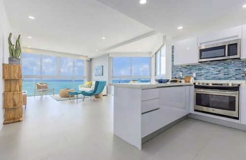 Aruba Condo | Azure Eyes on the Ocean - Modern Oceanfront