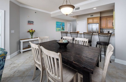 Fort Walton Beach Condo | Azure Oceanfront! 2 King Suites, All Tile, Ground Flr - Direct Pool/BEACH ACCESS