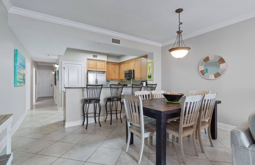 Fort Walton Beach Condo | Azure Oceanfront! 2 King Suites, All Tile, Ground Flr - Direct Pool/BEACH ACCESS