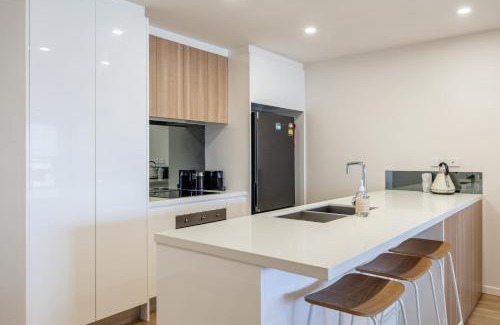 Kings Beach Apartment | Azure Oceanside Apartment at Kings Beach