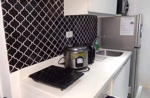 Don Bosco Condo | Azure Paris Hilton Beach Resort & Residences @ 1932 Maui Tower
