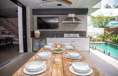 Port Douglas House | Azure Port Douglas - Luxurious & Modern Villa