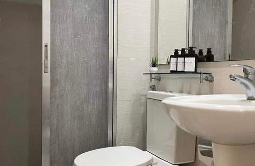 Don Bosco Apartment | Azure Resort Condo Staycation Paranaque