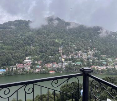 Nainital Villa | Azure Villa