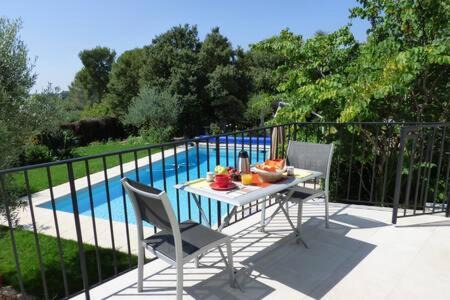 Valbonne Bed & Breakfast | Azurea