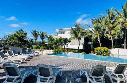 Roches Noires Apartment | Azuri Sea Front luxury apartment