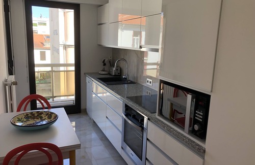 Juan-les-Pins Apartment | Azurie Sea View Apartment