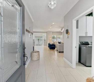 Queenland Manor House | Azurite Queen Creek