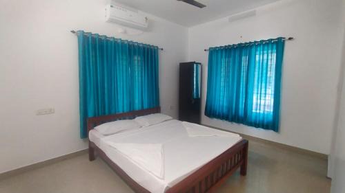 Kochi Bed & Breakfast | Azza Home