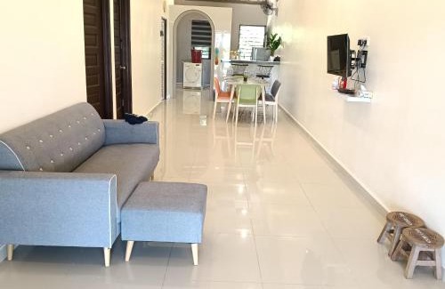 Central Seberang Perai House | Azzahra Homestay