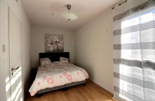 Serignan Apartment | Azzo