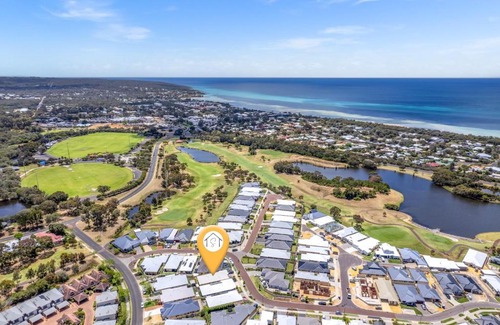 Dunsborough House | AZZURE on WATERVILLE