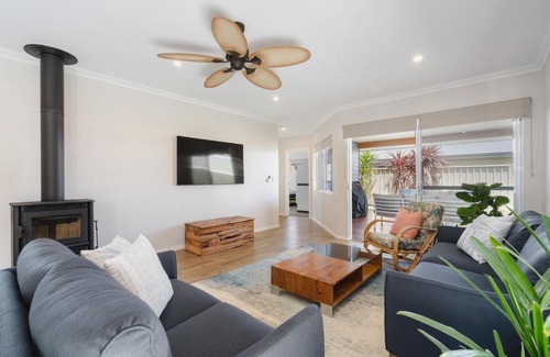Dunsborough House | AZZURE on WATERVILLE