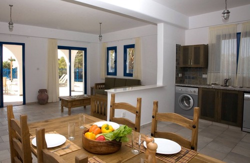 Agios Georgios Pegeias Apartment | Azzurro Luxury Holiday Villas