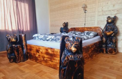 Auktsjaur Bed & Breakfast | Bärenzimmer Wilderness Life