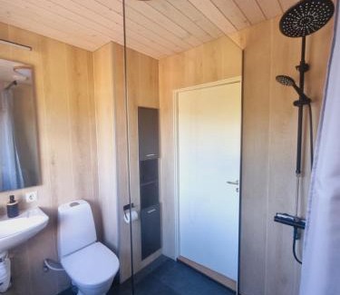 Auktsjaur Bed & Breakfast | Bärenzimmer Wilderness Life