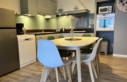 Le Crotoy Apartment | Bélicine, seafront apartment for 5 people