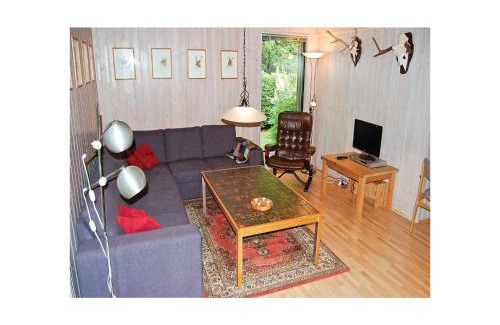 Give House | Bøgely