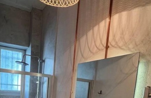 Adalar Apartment | Büyükada’da Deniz Manzaralı Köşk