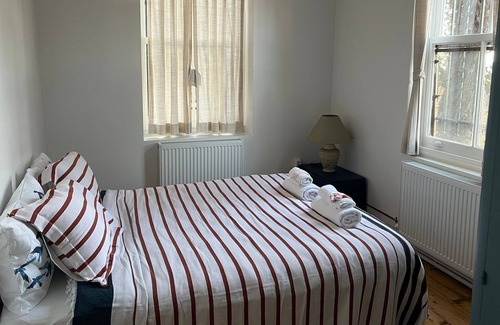 Adalar Apartment | Büyükada’da Deniz Manzaralı Köşk