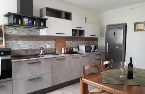 Castel San Pietro Apartment | B&B appartamenti chez Patty