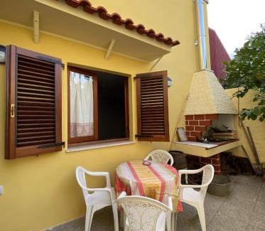 Guspini Bed & Breakfast | B&B Babay