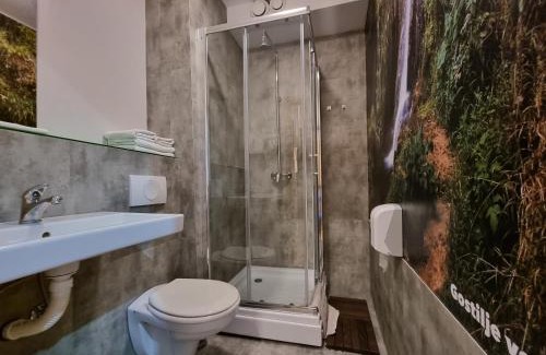 Novi Beograd Bed & Breakfast | B&B Botel Charlie