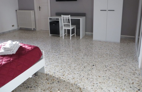 Carmiano Bed & Breakfast | B&B Calle dei Saraceni ... Enjoy relaxing holidays surrounded by greenery!