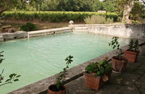 Brignoles Bed & Breakfast | B&B Domaine Le Clos du Pavillon "Authenticité et Ressourcement garantis"